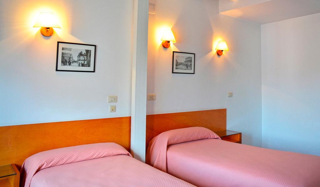 Hostal La Viuda Pobra De Trives Δωμάτιο φωτογραφία